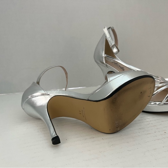 Metallic silver, high heel sandals size 5 - Picture 5 of 5